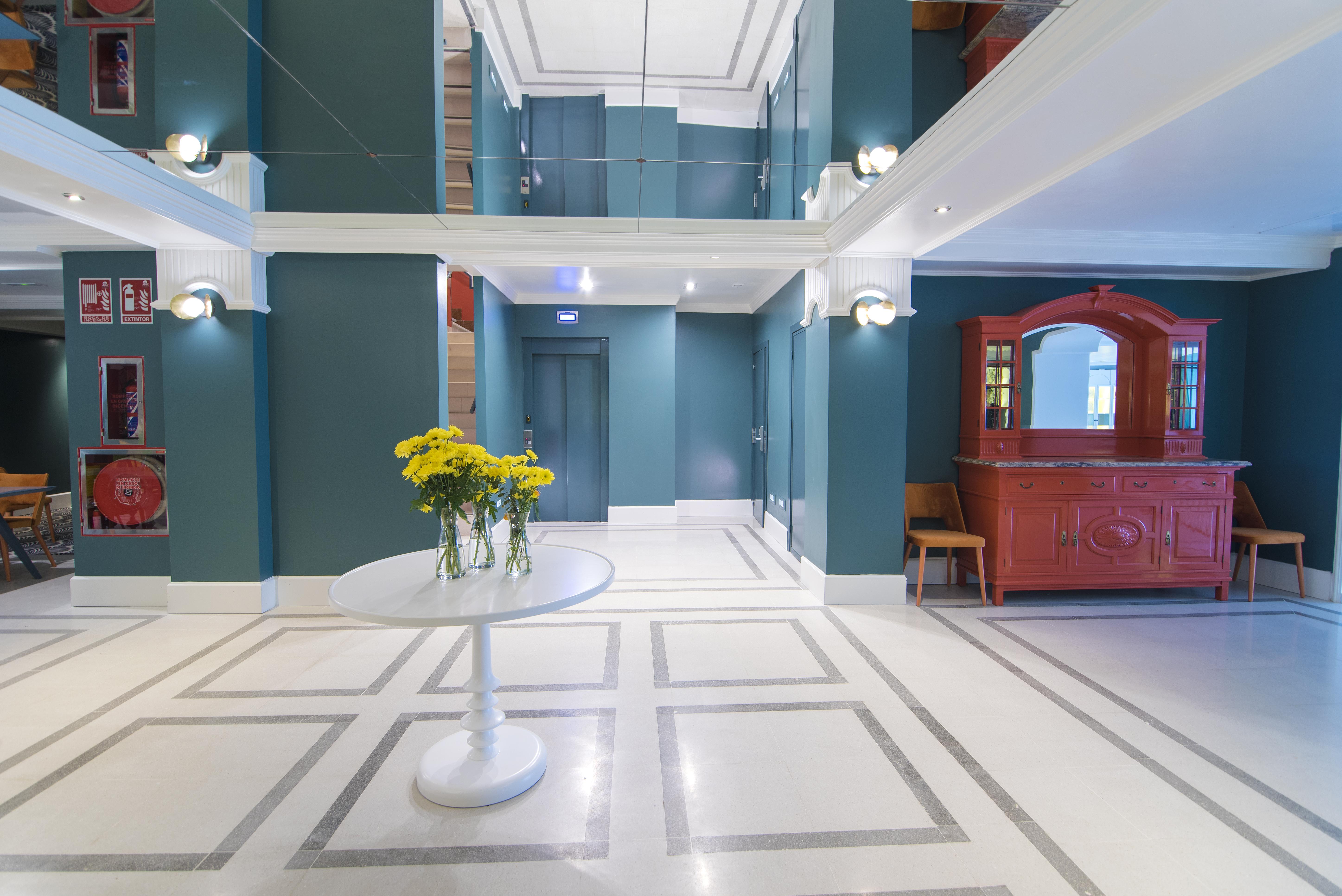 Petit Palace Puerta De Triana Hotel 3*