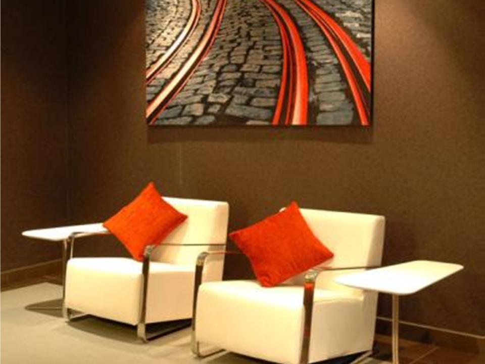 Hotel Petit Palace Puerta De Triana 3*